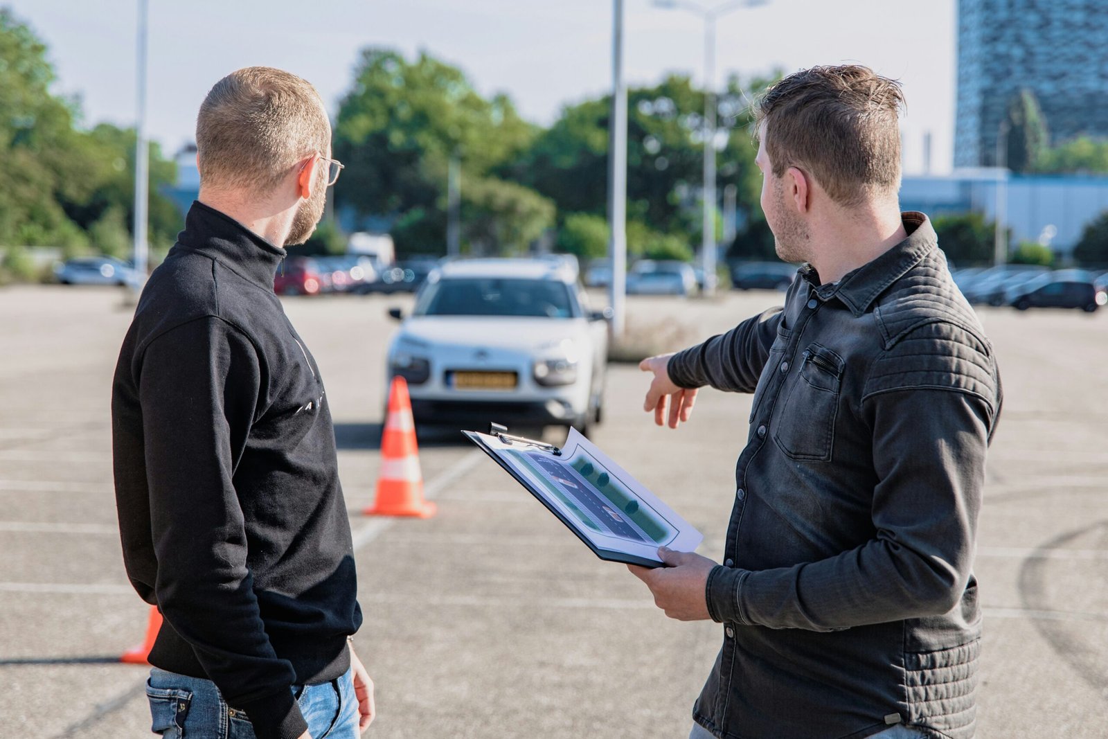 "Best Driving School Surrey" " Affordable Driving Lessons" "Experienced Calm Driving Instructor"